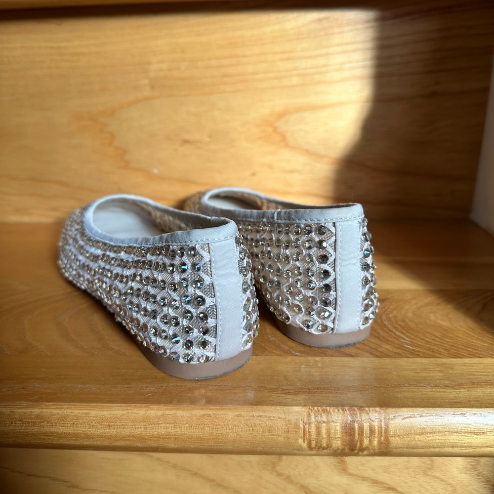 Copper Key Crystal-Embellished Off-White Ballet Flats - Picture 5 of 7